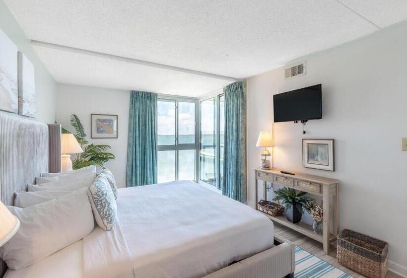 2 Bedroom Apartment with Views, Bay Club Resort