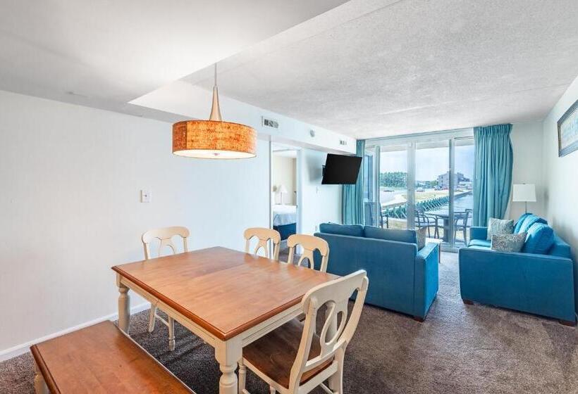 آپارتمان 3 خوابه با چشم‌انداز دریا, Bay Club Resort