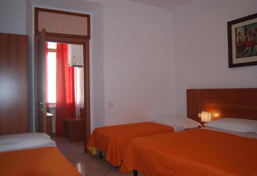 اتاق استاندارد چهار تخته, Dalmazia