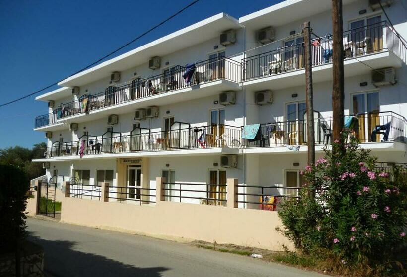 اتاق استاندارد, Despoina