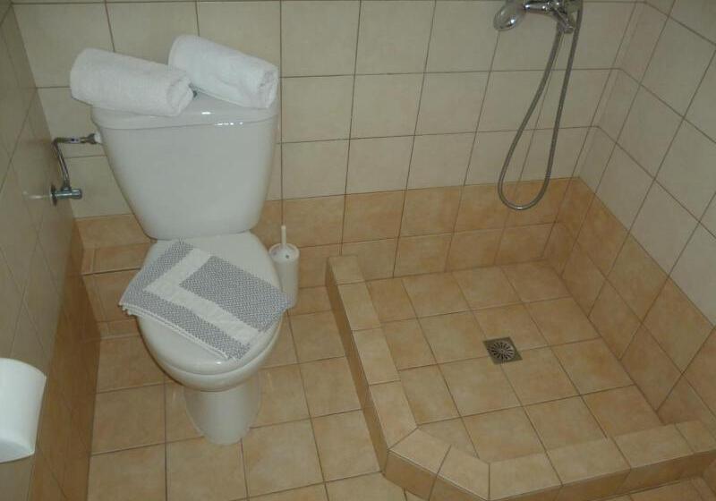 اتاق استاندارد, Despoina