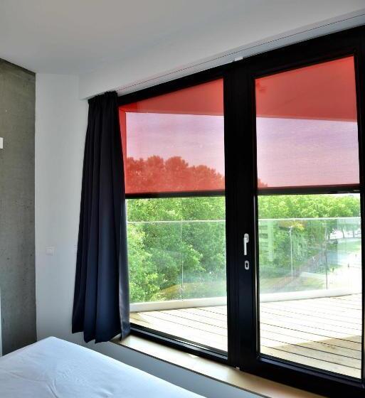 ファミリールーム, Belvue