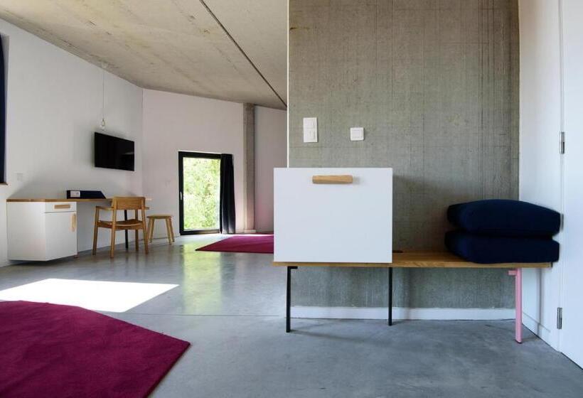 スイート(家族用), Belvue