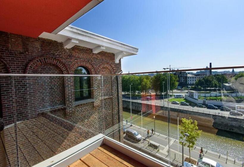 スイート(家族用), Belvue