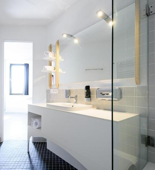 スイート(家族用), Belvue