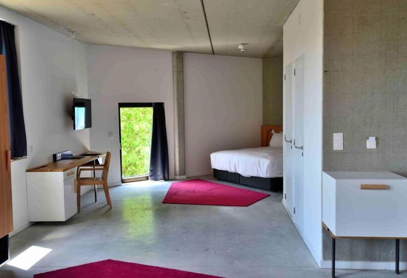 スイート(家族用), Belvue