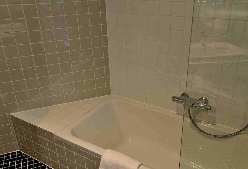 スイート(家族用), Belvue