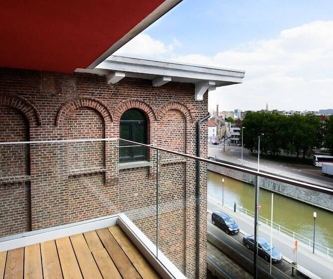 スイート(家族用), Belvue