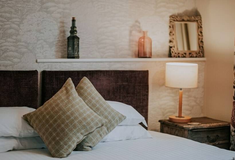 غرفة قياسية, Inn In The Park