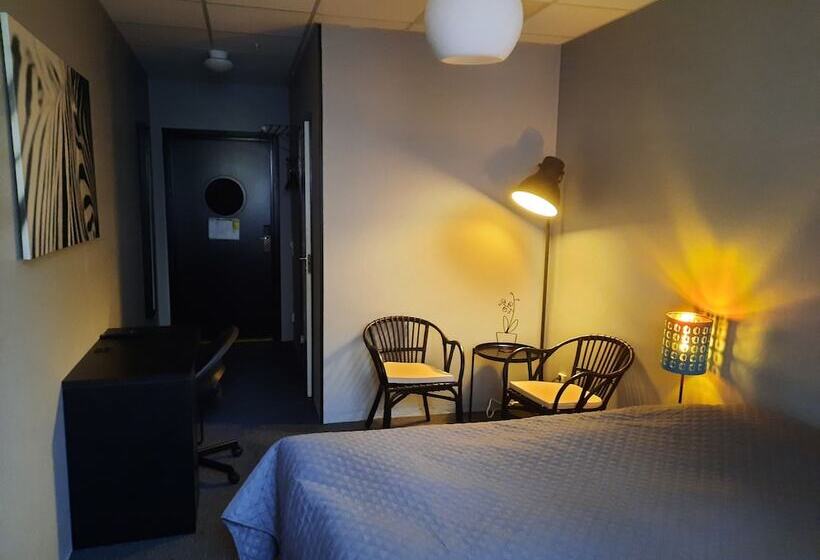 اتاق استاندارد, L Centralstation