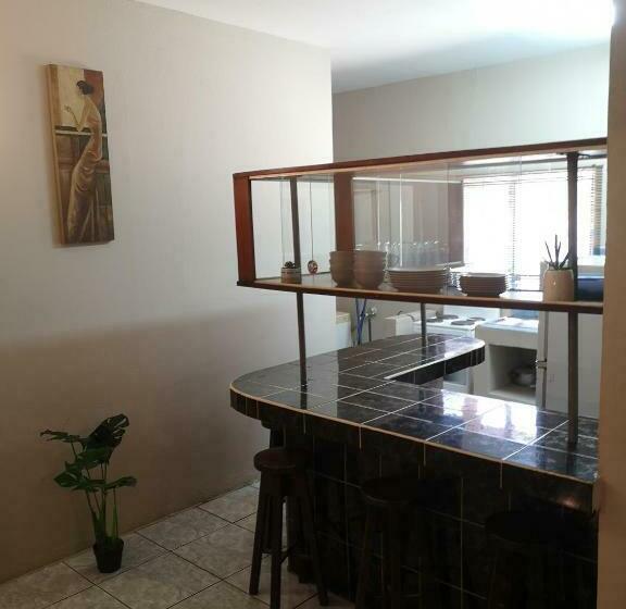 침실 1개 주택, Nany