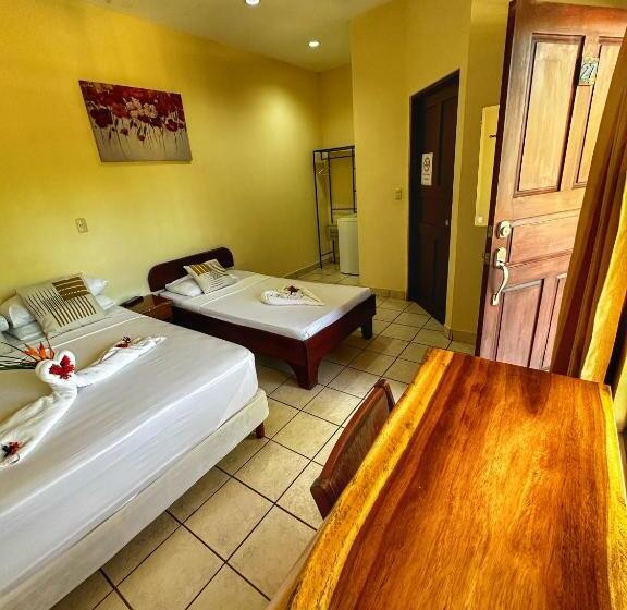 스탠다드 트리플 룸, Nany