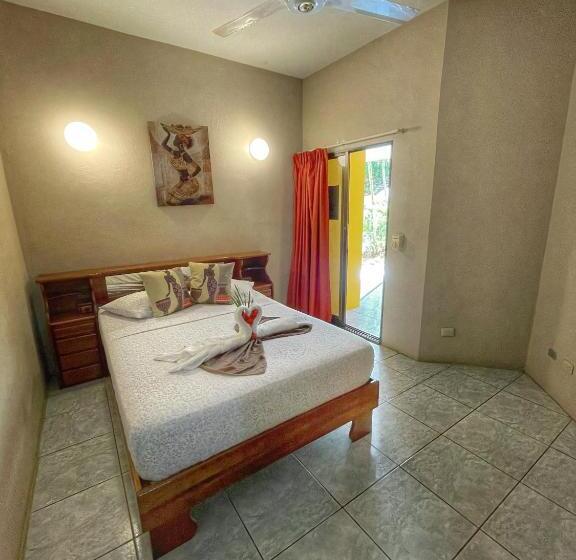 침실 1개 주택, Nany