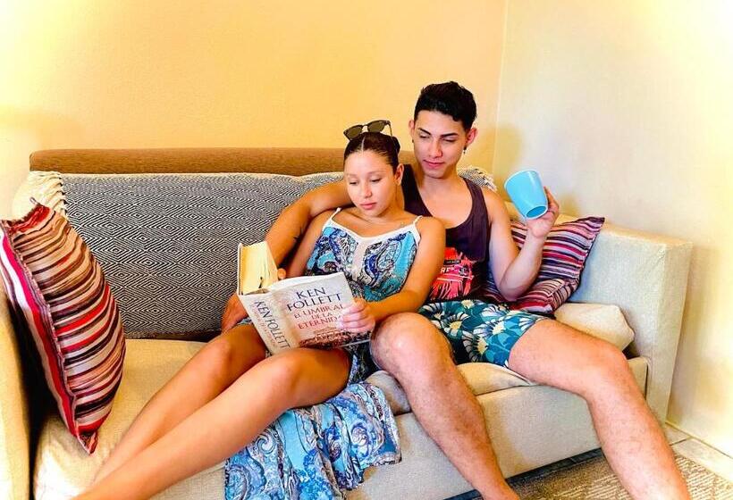 침실 1개 아파트, Nany