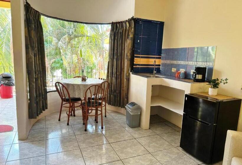 침실 1개 아파트, Nany