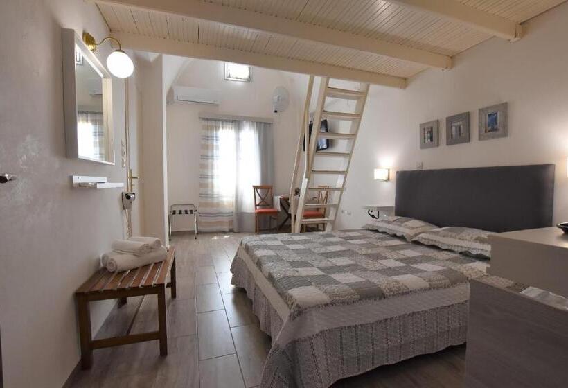Suite Vue Mer, Rodakas