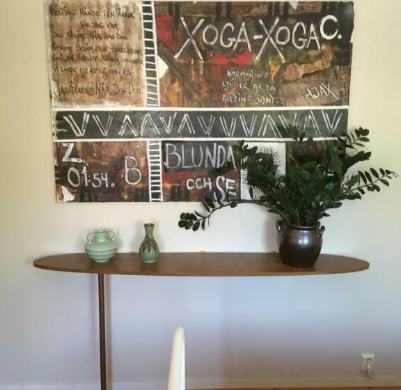 带共用浴室的标准房间, Sveriges Minsta Hotell! Hôtel Gruyère