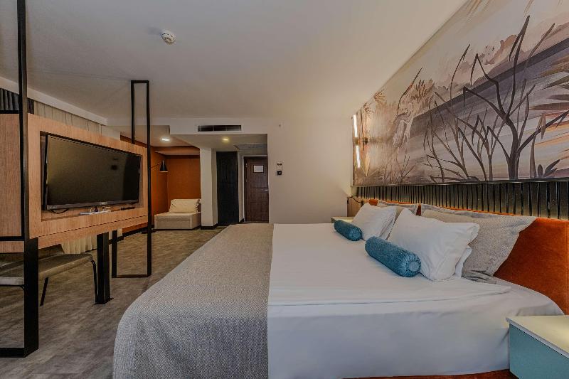 חדר קלאסי, The Glam