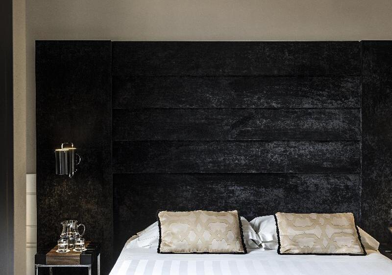 חדר סופריור, The Glam