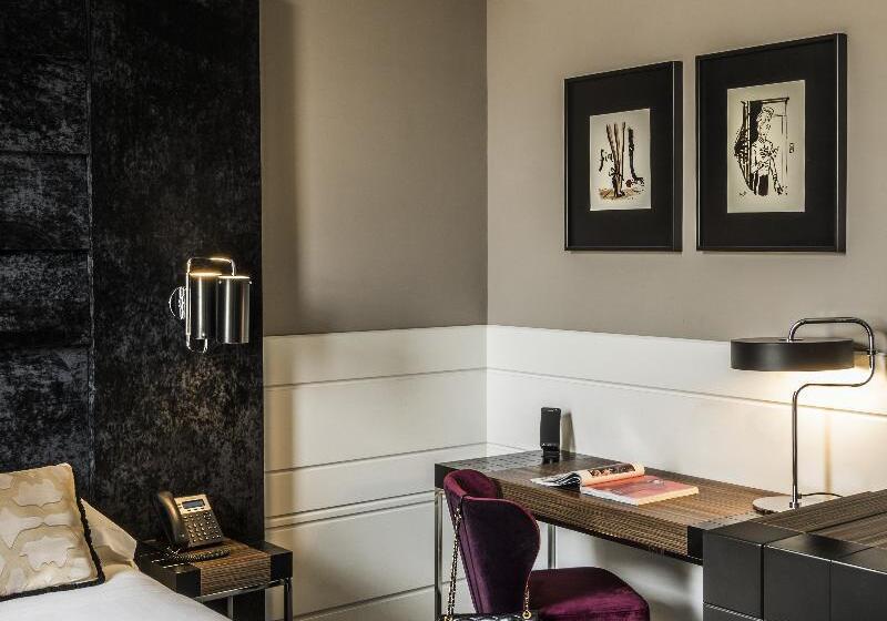 חדר סופריור, The Glam