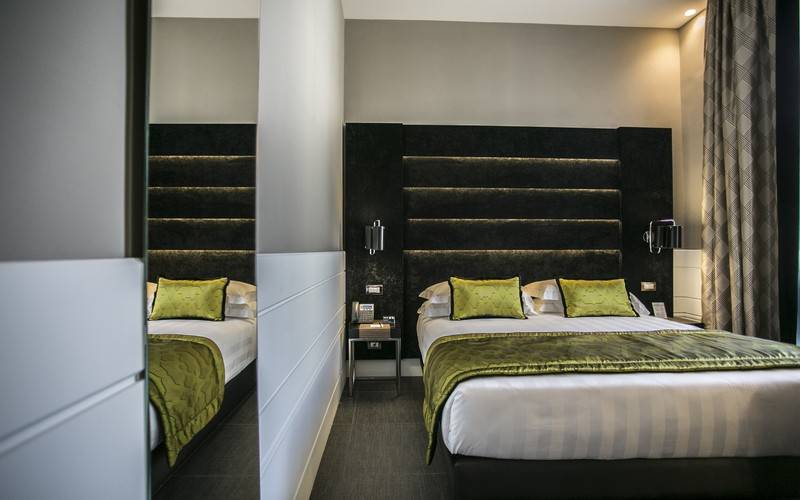 חדר קלאסי, The Glam