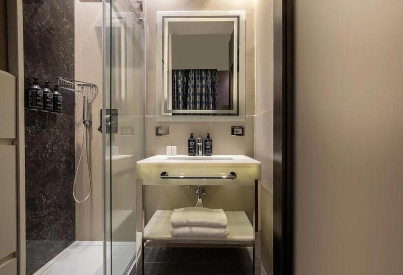 חדר קלאסי, The Glam