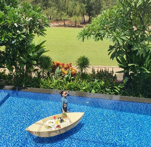 اتاق لوکس, Montgomerie Links Hotel & Villas