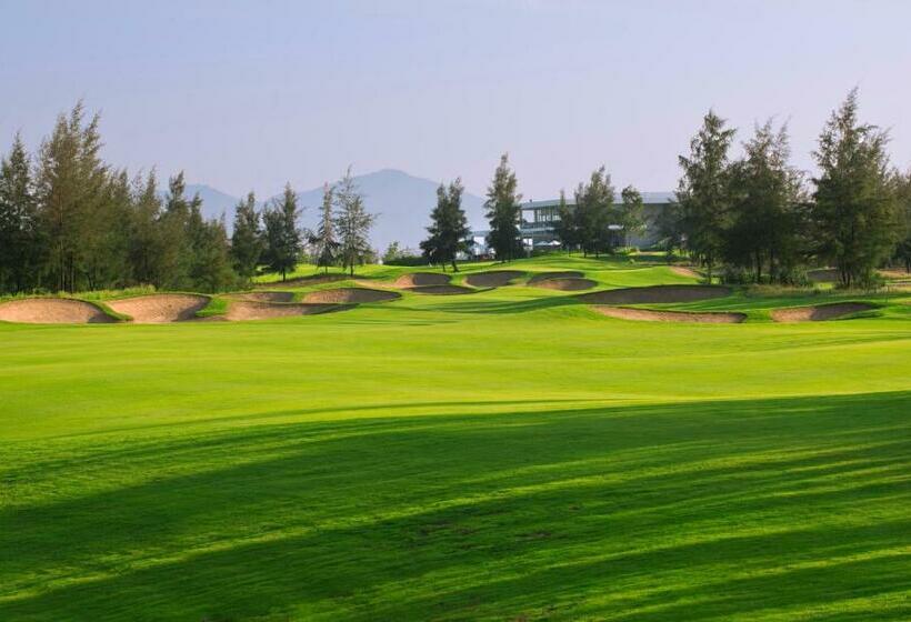 اتاق لوکس, Montgomerie Links Hotel & Villas