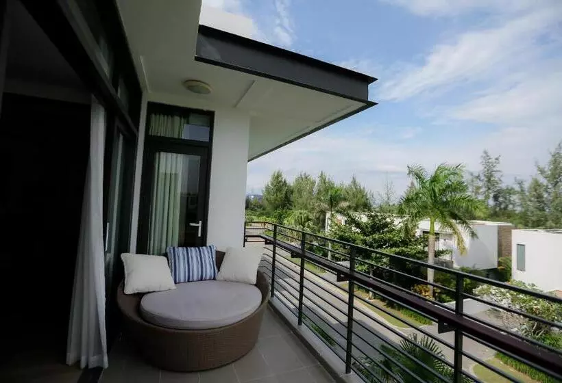 سوییت جونیور, Montgomerie Links Hotel & Villas