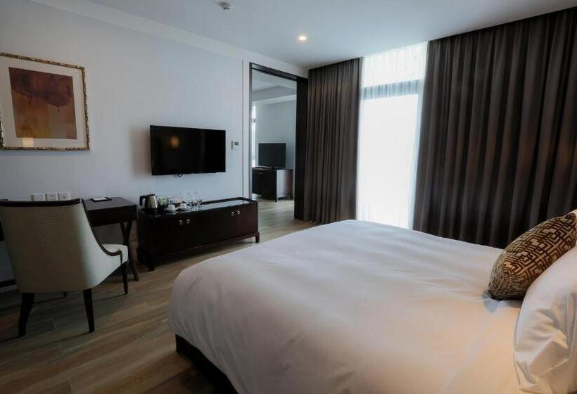 سوییت جونیور, Montgomerie Links Hotel & Villas