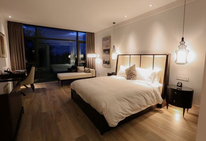 اتاق لوکس, Montgomerie Links Hotel & Villas