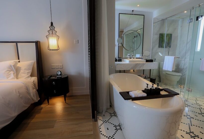 سوییت جونیور, Montgomerie Links Hotel & Villas