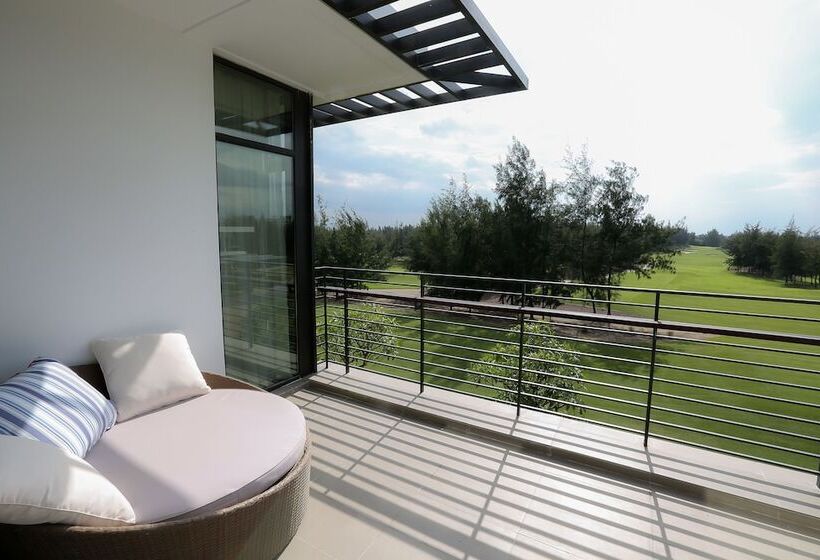 سوییت, Montgomerie Links Hotel & Villas