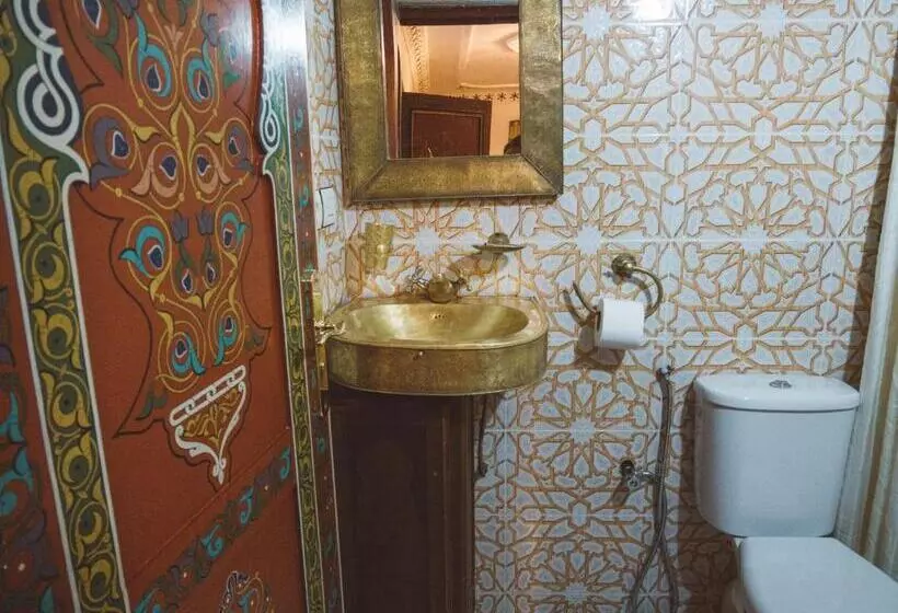 اتاق ساده سه نفره, Dar Chrif Idrissi