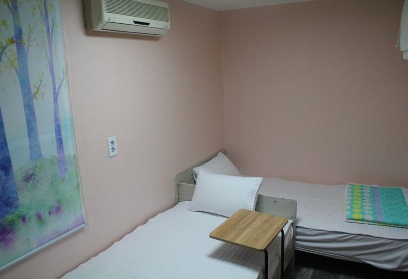 اتاق استاندارد, Mk Liberty House