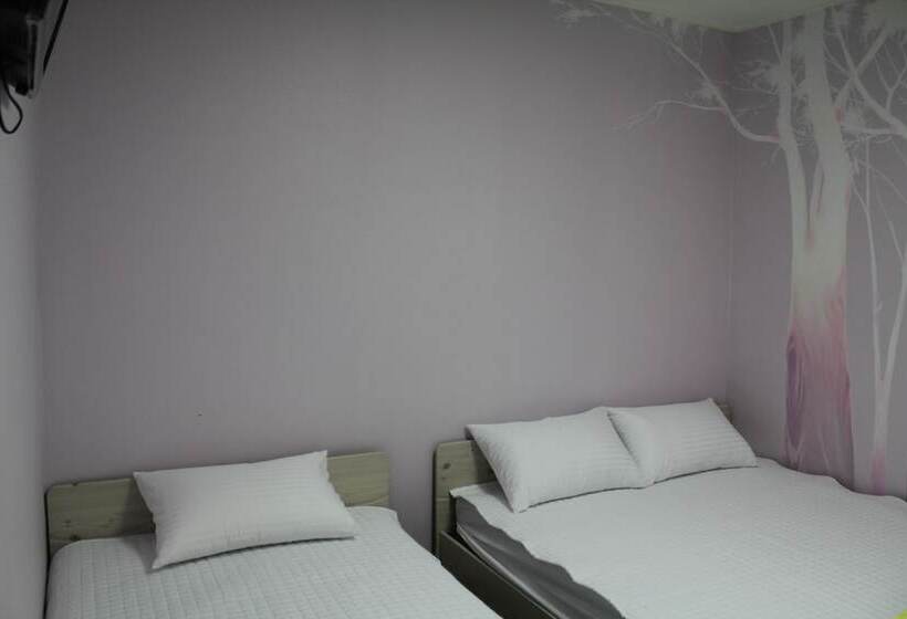 اتاق لوکس, Mk Liberty House