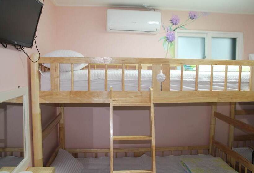 اتاق خانوادگی, Mk Liberty House