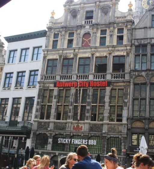 سرير فى غرفة مشتركه, Antwerp City Hostel