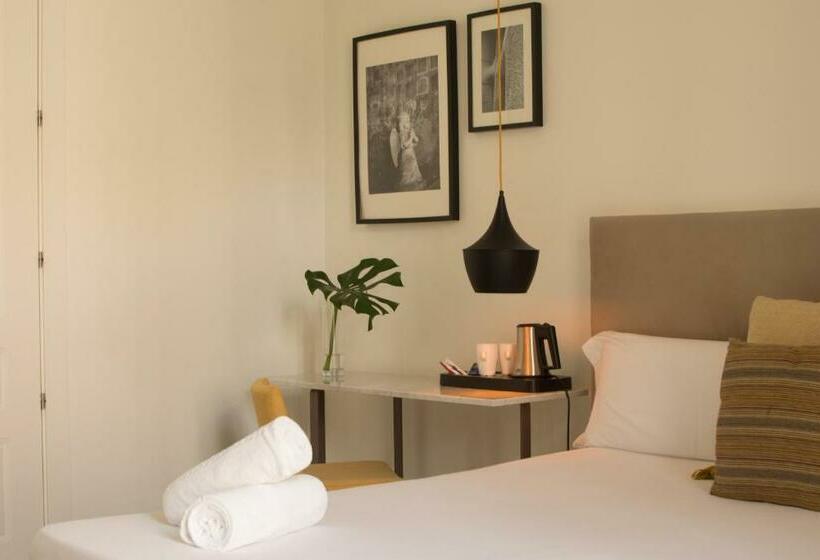 Habitación Estándar, Forget Me Not Barcelona