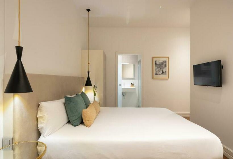 Habitación Basic, Forget Me Not Barcelona