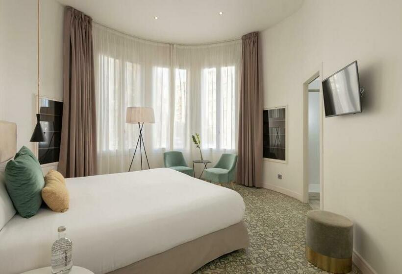 Habitación Estándar, Forget Me Not Barcelona