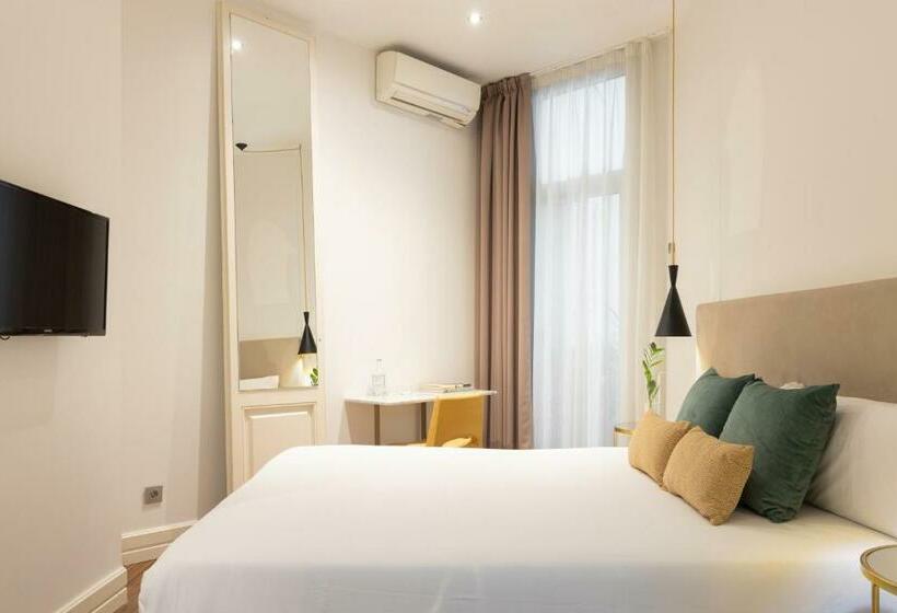 Habitación Basic, Forget Me Not Barcelona