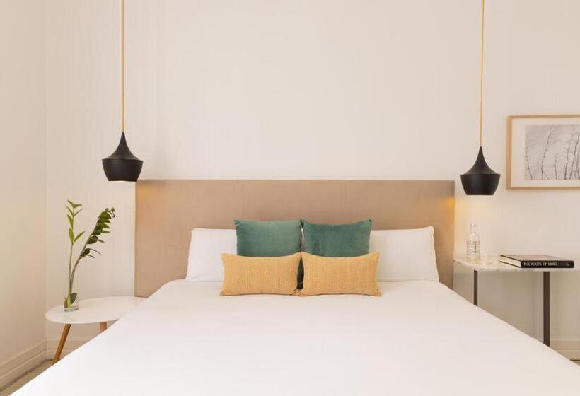 Habitación Estándar, Forget Me Not Barcelona