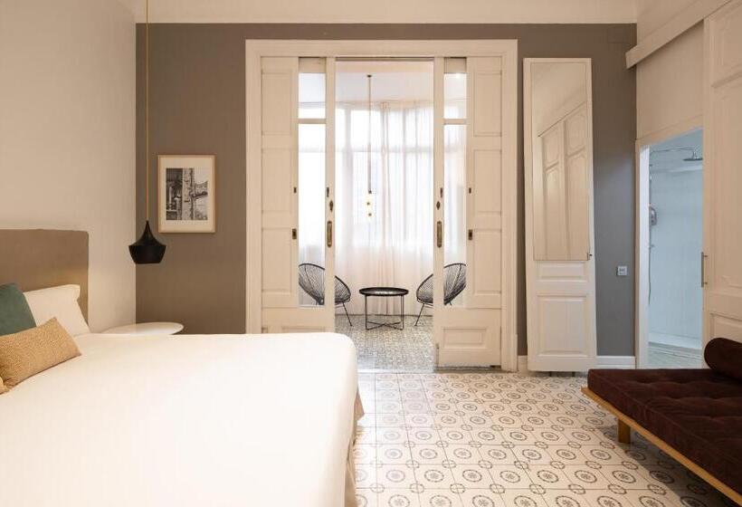 Habitación Superior, Forget Me Not Barcelona