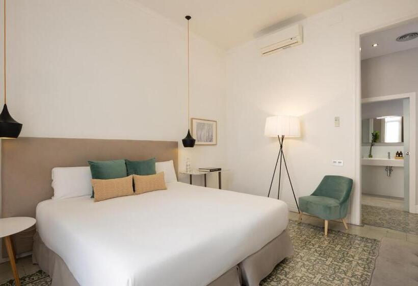 Habitación Superior, Forget Me Not Barcelona