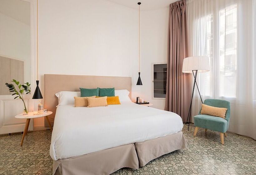 Habitación Estándar, Forget Me Not Barcelona