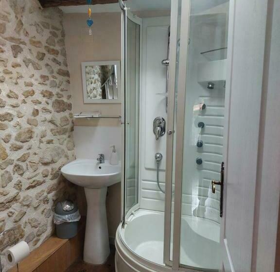 Семейный Номер Вид на Сад, Lazy Days