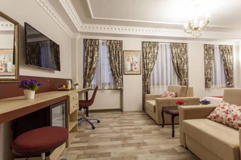 デラックスの4人部屋, Asya World