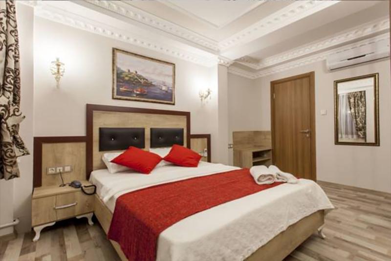 デラックスの4人部屋, Asya World