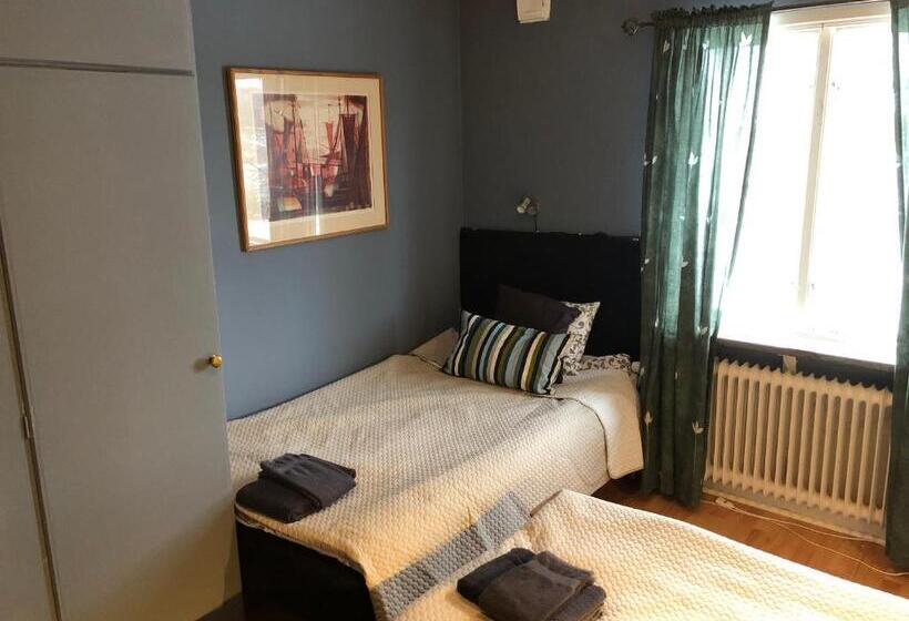 经济型三人房间, Brunsbo G:a Biskopsgård Hotell & Konferens